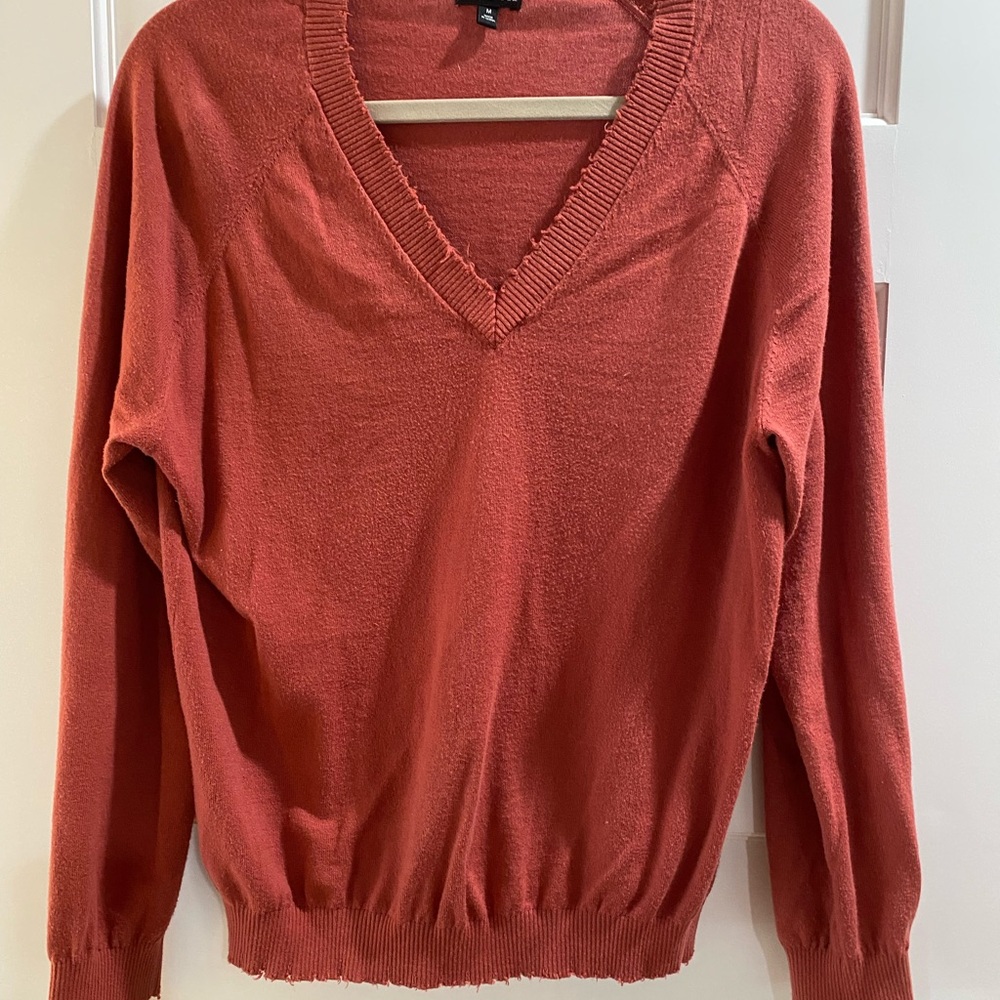 Women's V-Neck Sweater - Rust